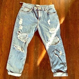 Forever 21 Ripped boyfriend Jeans